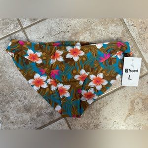 Brand New w/ tags Fused Hawaii Hapuna bikini bottom - size L
